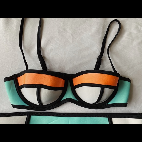 Triangl bikini - Picture 3 of 5